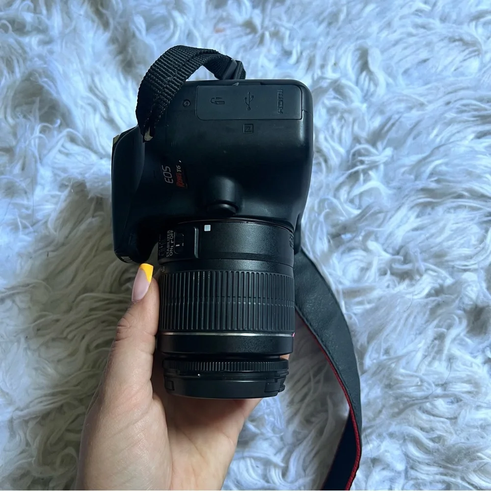 Canon EOS Rebel t6 (2 lenses included)